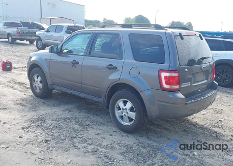 2011 Ford Escape Xlt из США, поврежденный, VIN 1FMCU0DG8BKB79089